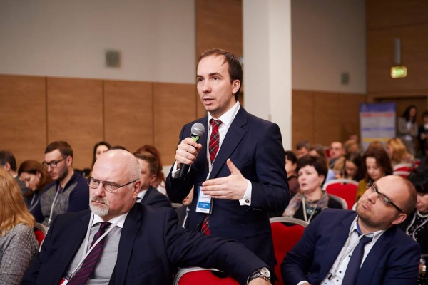 Summary Conference PHARM BUSINESS: 2015 CONCLUSIONS – 2016 ANTICIPATIONS