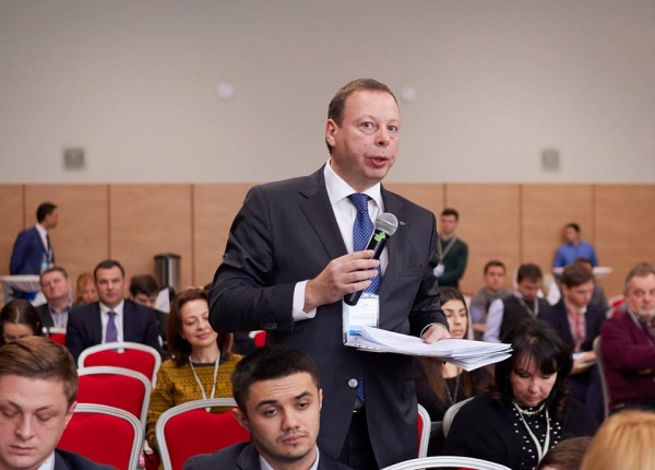 Summary Conference PHARM BUSINESS: 2015 CONCLUSIONS – 2016 ANTICIPATIONS