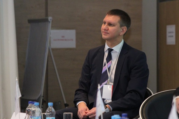 Summary Conference PHARM BUSINESS: 2015 CONCLUSIONS – 2016 ANTICIPATIONS